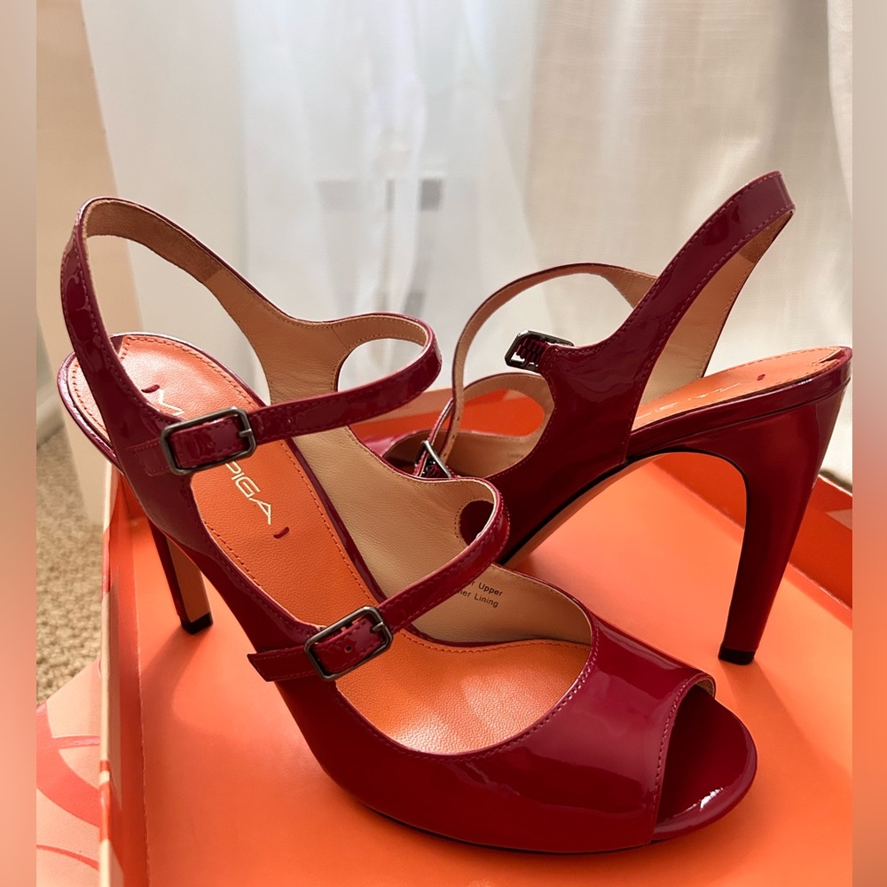These shoes are too cute to be on display like Toy Story characters. No refunds.